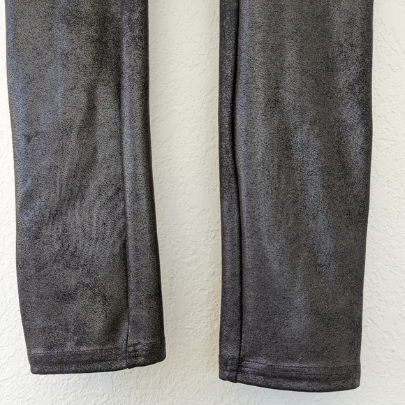 Spanx Faux Leather Black Leggings Size M - Picture 10 of 16